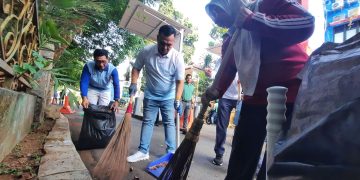 Perkuat Gerakan Indonesia ASRI di Depok, Pejabat dan Warga Turun Gunung Bersihkan Lingkungan
