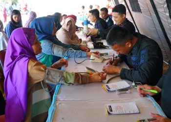 Bakti Kesehatan Brimob Sasar Warga Bogor, Ada Pengobatan hingga Khitanan Massal